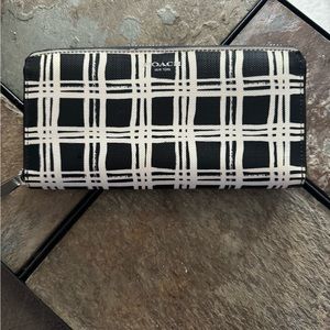 Coach accordion wallet